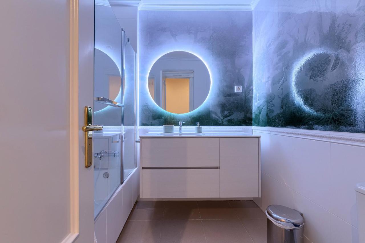 Apartamento Bailen Reformado Elegante Con Wifi Bilbao Exterior foto