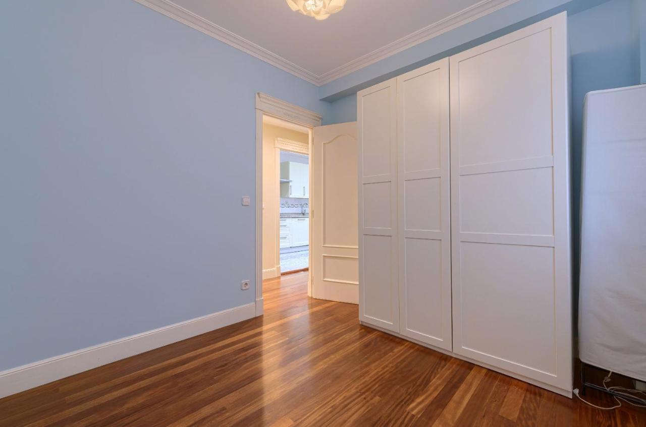 Apartamento Bailen Reformado Elegante Con Wifi Bilbao Exterior foto