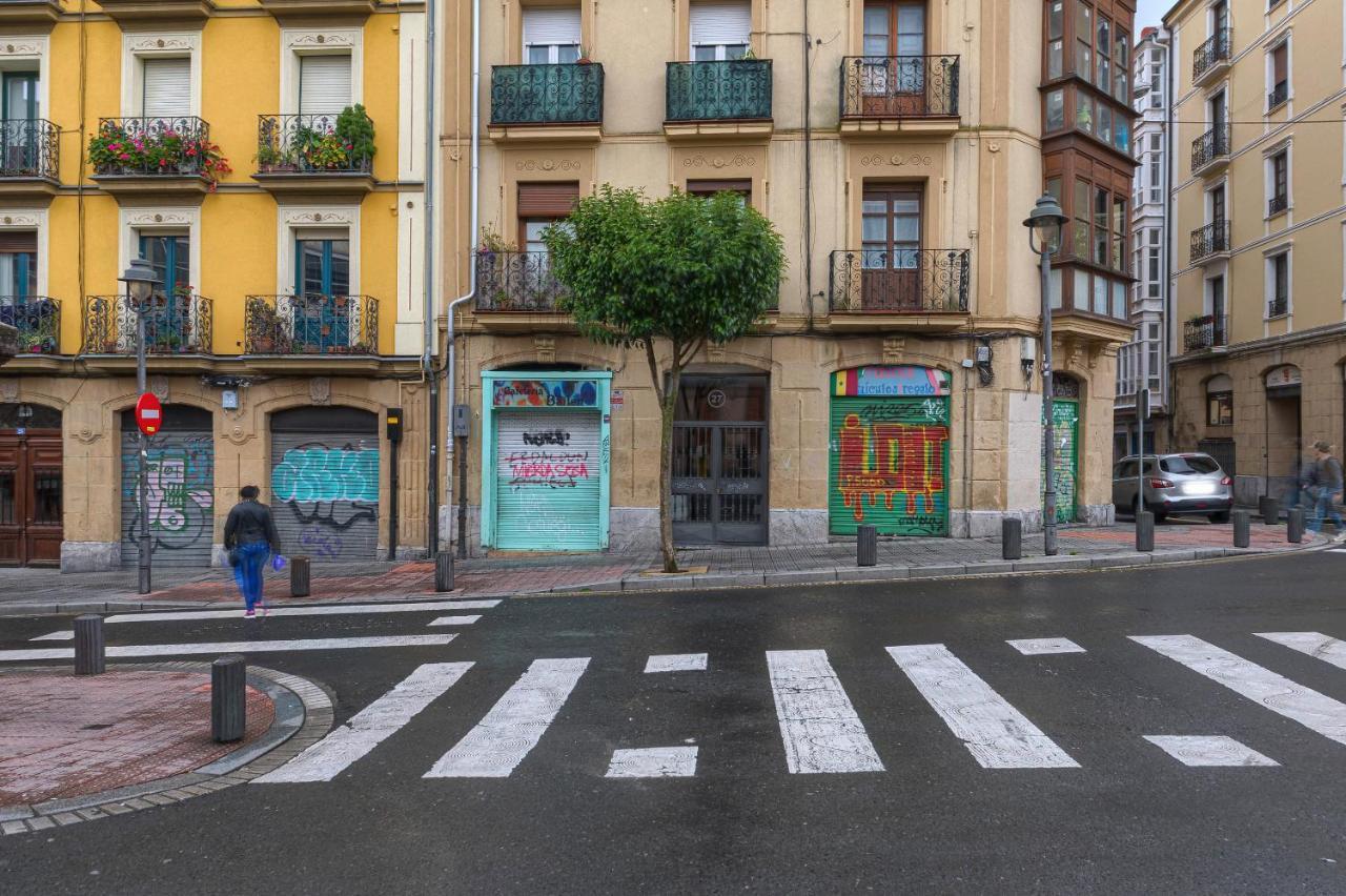 Apartamento Bailen Reformado Elegante Con Wifi Bilbao Exterior foto